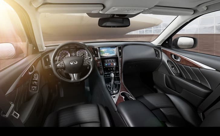 Infiniti Q50 saloon photo gallery